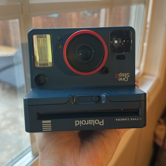 Stranger Things Limited Edition Polaroid Camera - Picture 4 of 4
